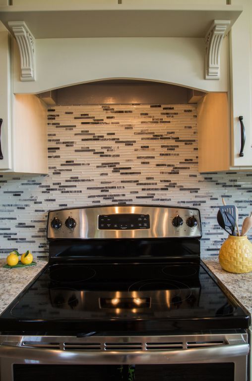Linear Mosaic Full Backsplash R Anell Homes Expand